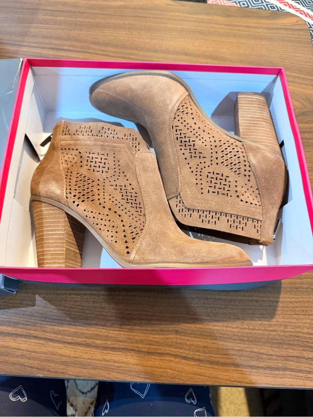 New Vince Camuto VC-Frasitta Brown Moss Verona Suede Laser-Cut Ankle Booties